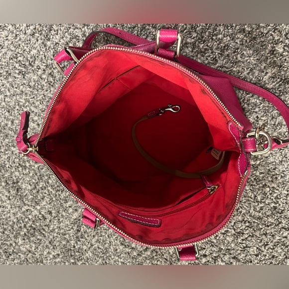 Dooney and Bourke pink leather shoulder bag - Picture 7 of 9